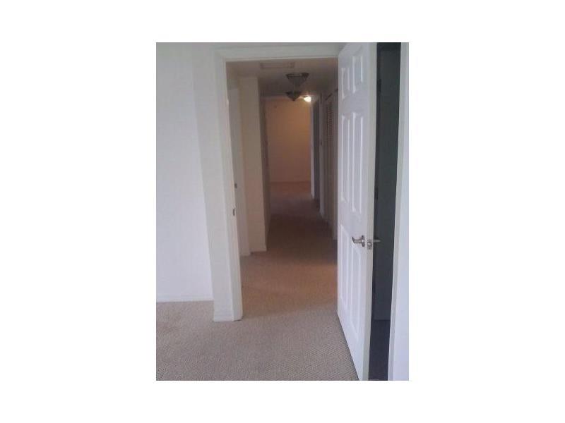 BRICKELL VISTA CONDO - Residential Lease