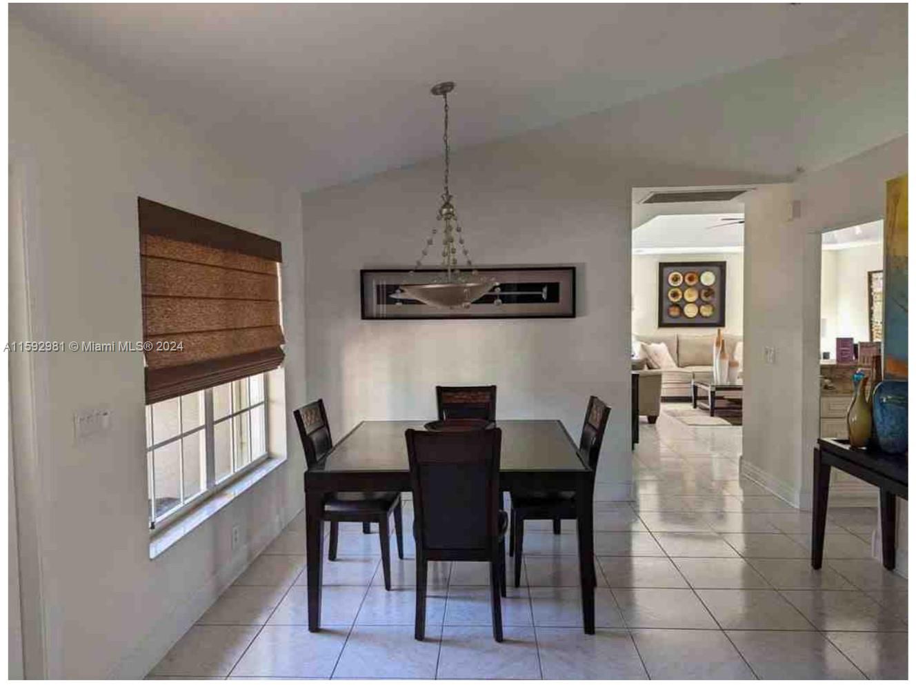 BOCA GREENS 8 - Residential