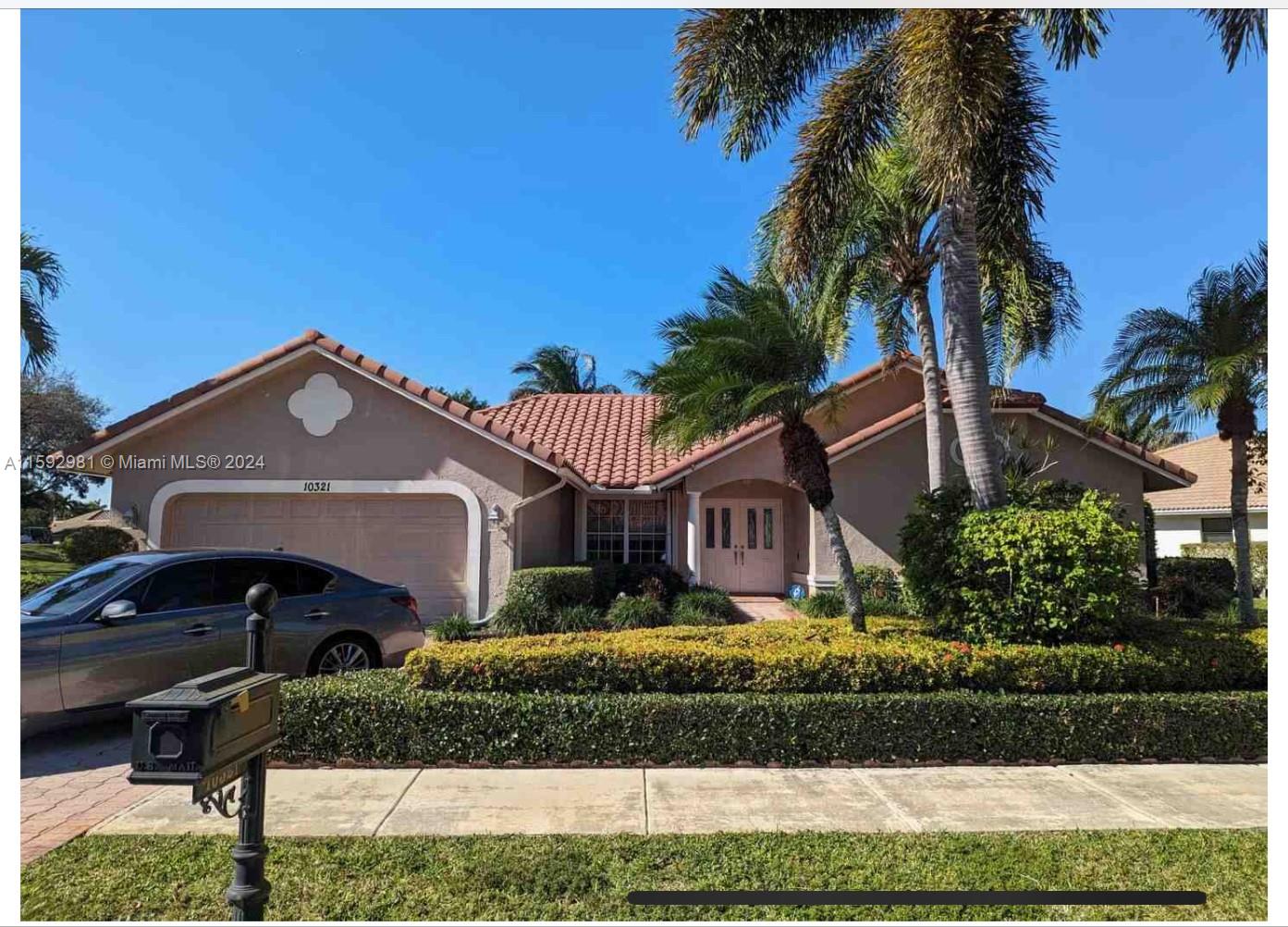 BOCA GREENS 8 - Residential