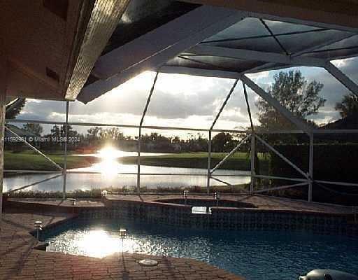 BOCA GREENS 8 - Residential