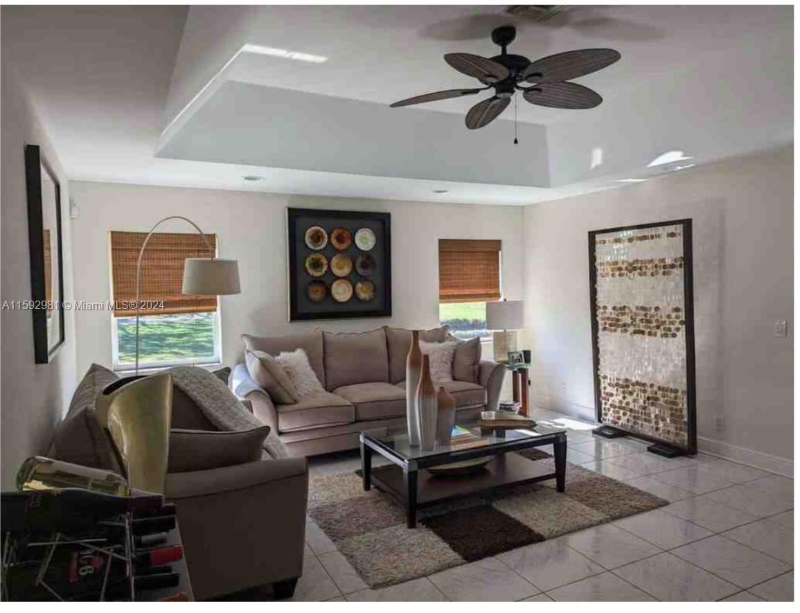BOCA GREENS 8 - Residential