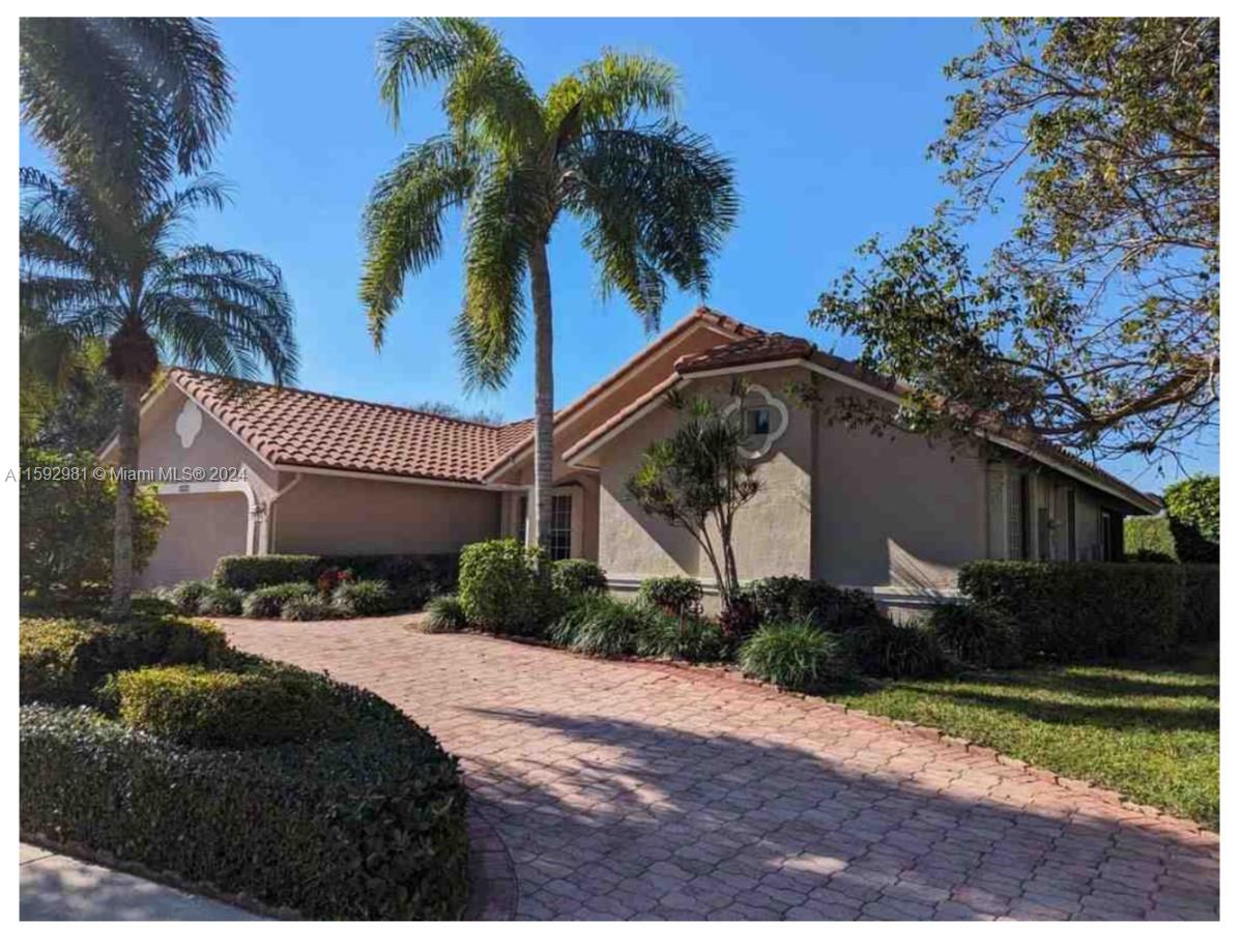BOCA GREENS 8 - Residential
