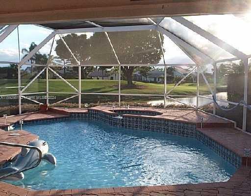 BOCA GREENS 8 - Residential