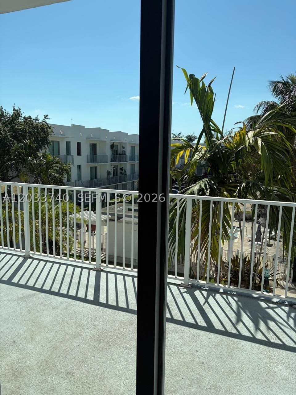 LOFTS AT HOLLYWOOD STATIO - Residential