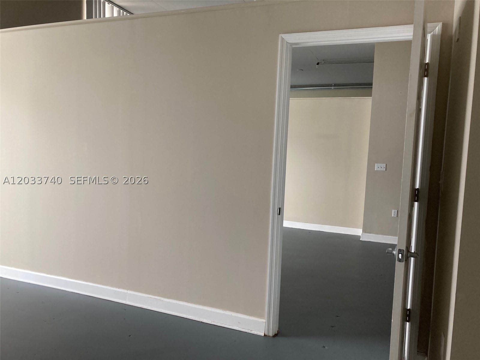 LOFTS AT HOLLYWOOD STATIO - Residential