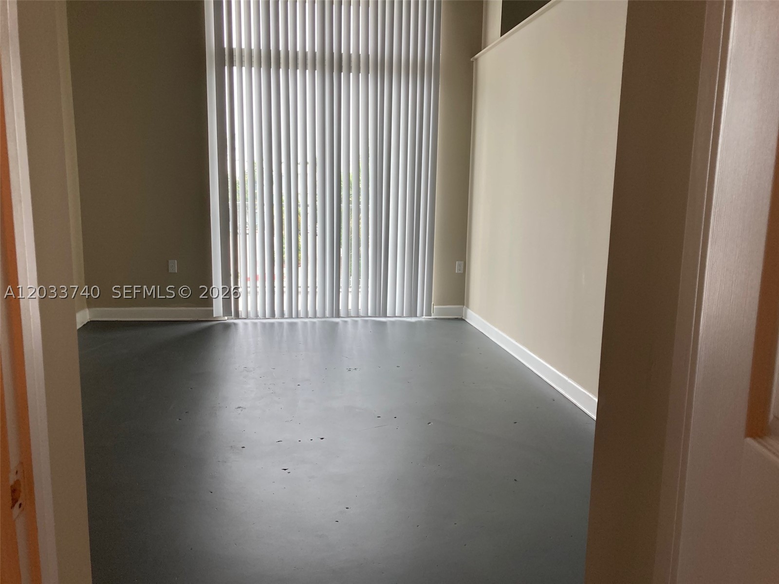 LOFTS AT HOLLYWOOD STATIO - Residential