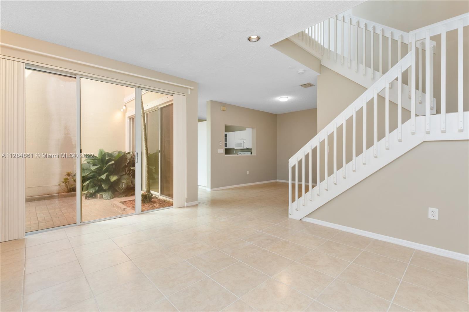WESTLAKE VILLAGE PLAT - Residential