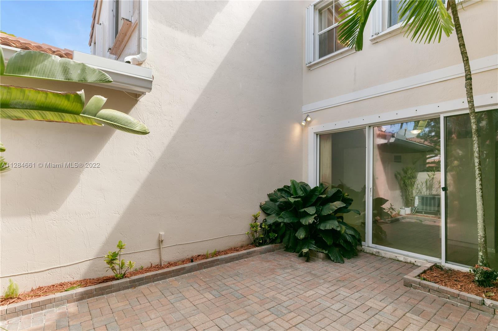 WESTLAKE VILLAGE PLAT - Residential