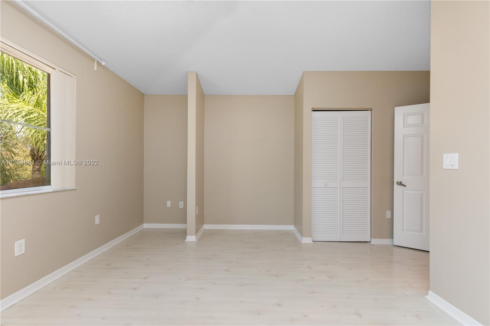 WESTLAKE VILLAGE PLAT - Residential