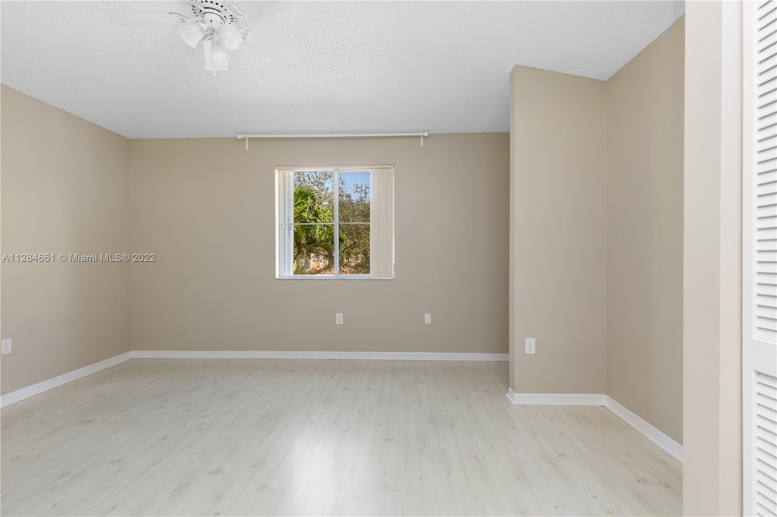 WESTLAKE VILLAGE PLAT - Residential
