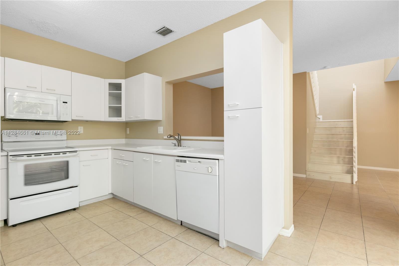 WESTLAKE VILLAGE PLAT - Residential