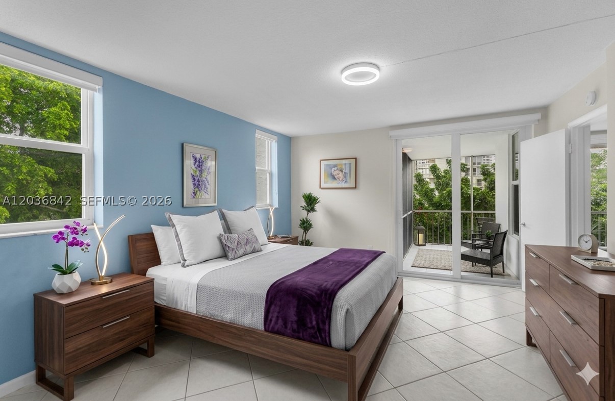 POINT EAST SEC III CONDO - Residential