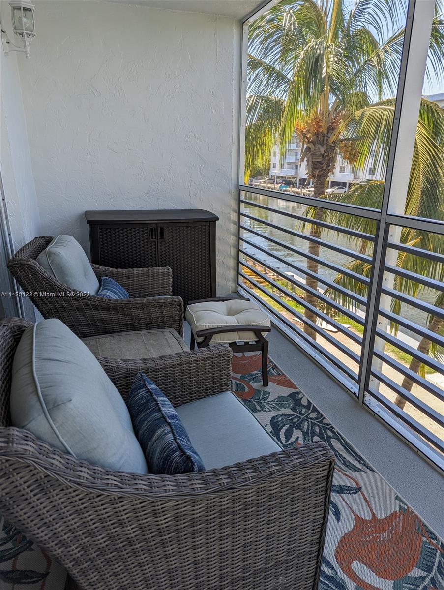 EDEN ISLES CONDO NO 7 - Residential
