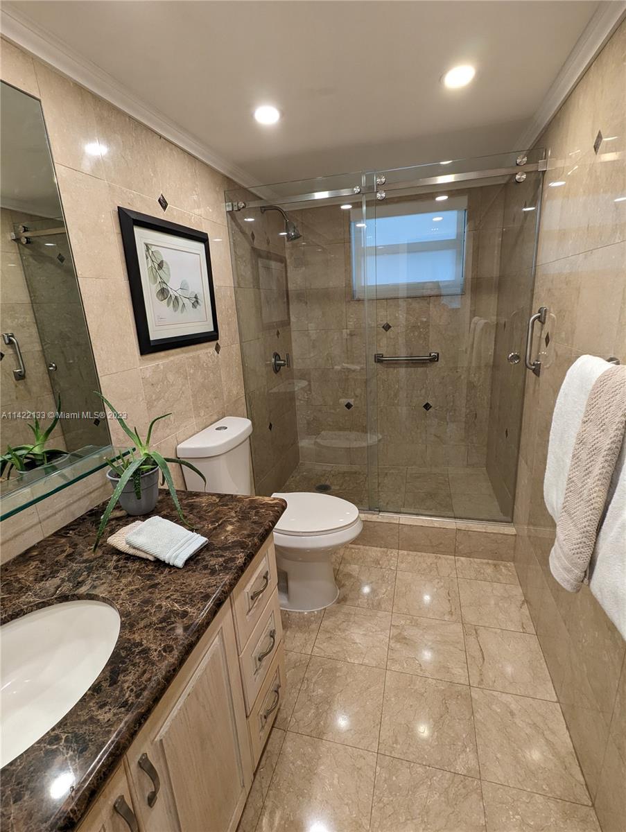EDEN ISLES CONDO NO 7 - Residential