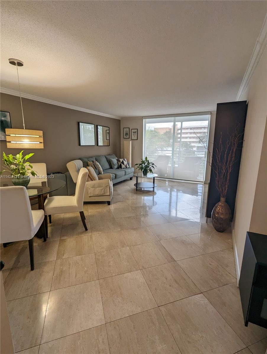 EDEN ISLES CONDO NO 7 - Residential