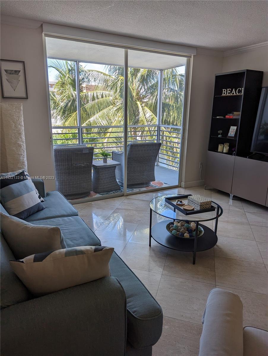 EDEN ISLES CONDO NO 7 - Residential