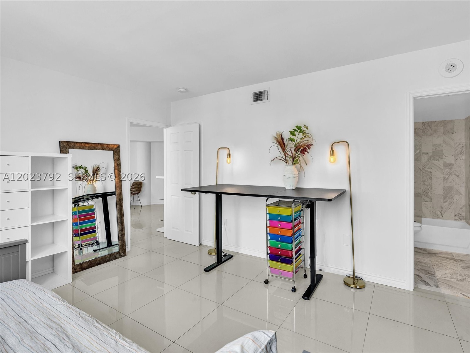 FOUR AMBASSADORS CONDO PH - Residential