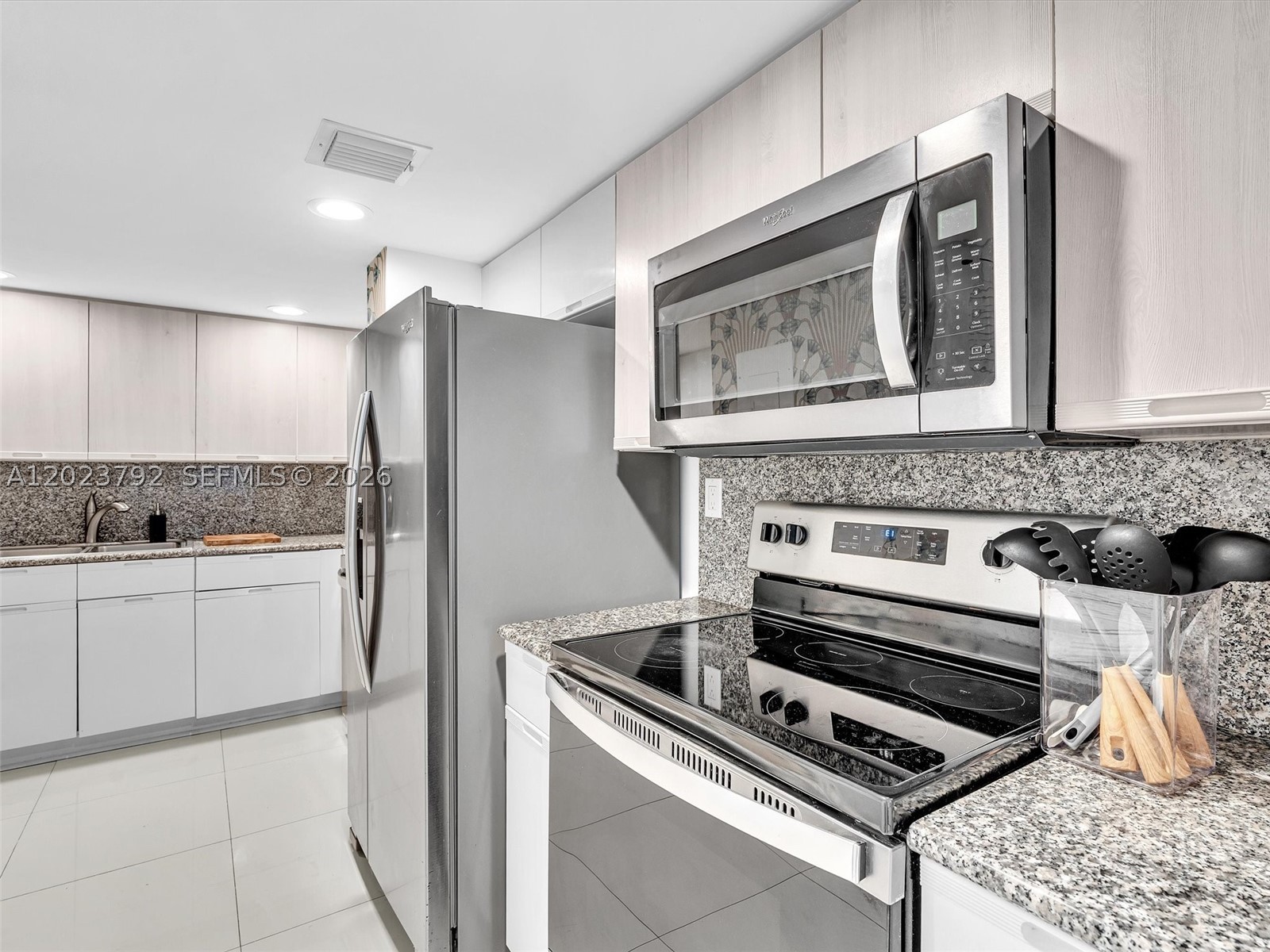 FOUR AMBASSADORS CONDO PH - Residential