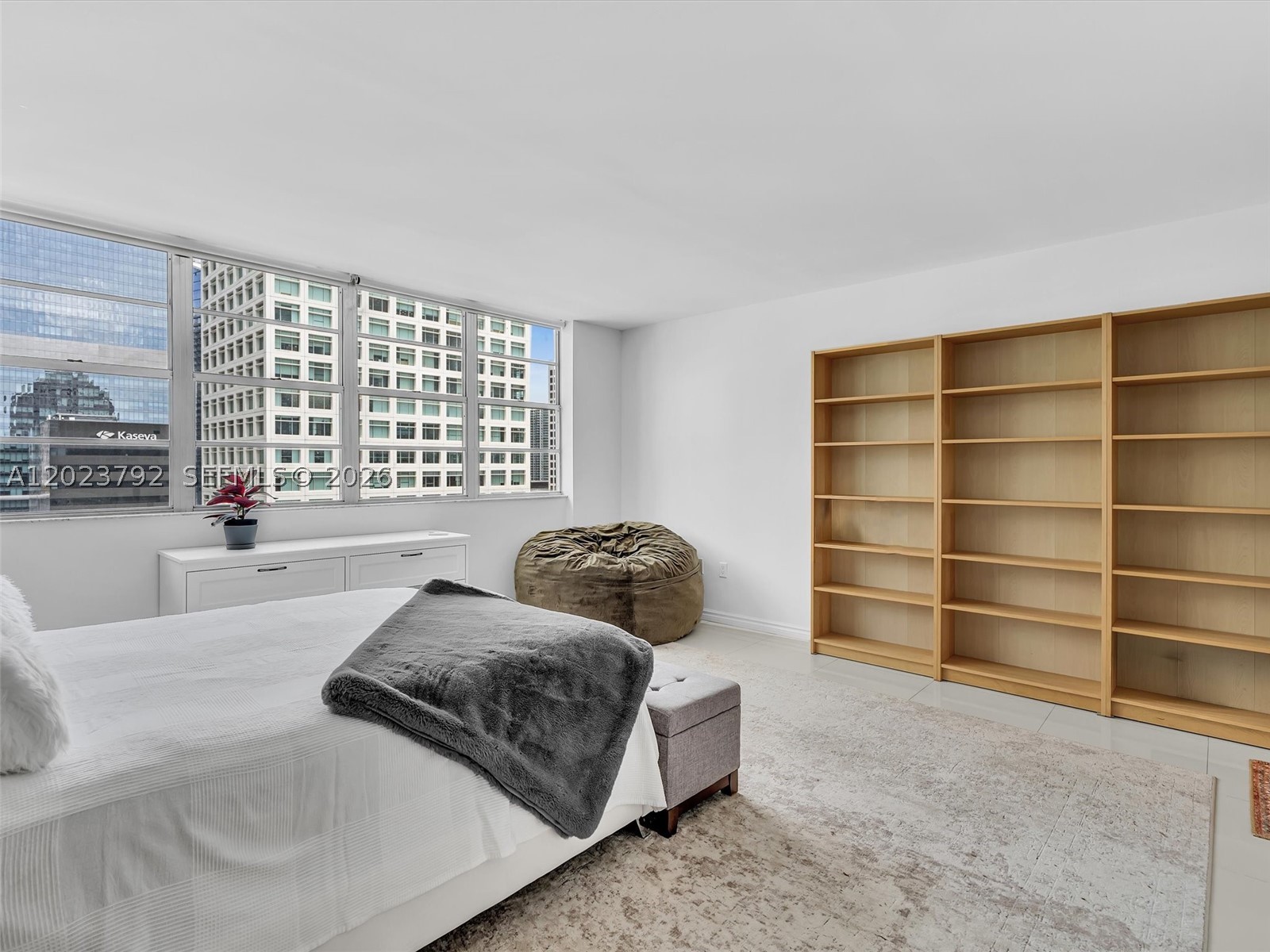 FOUR AMBASSADORS CONDO PH - Residential
