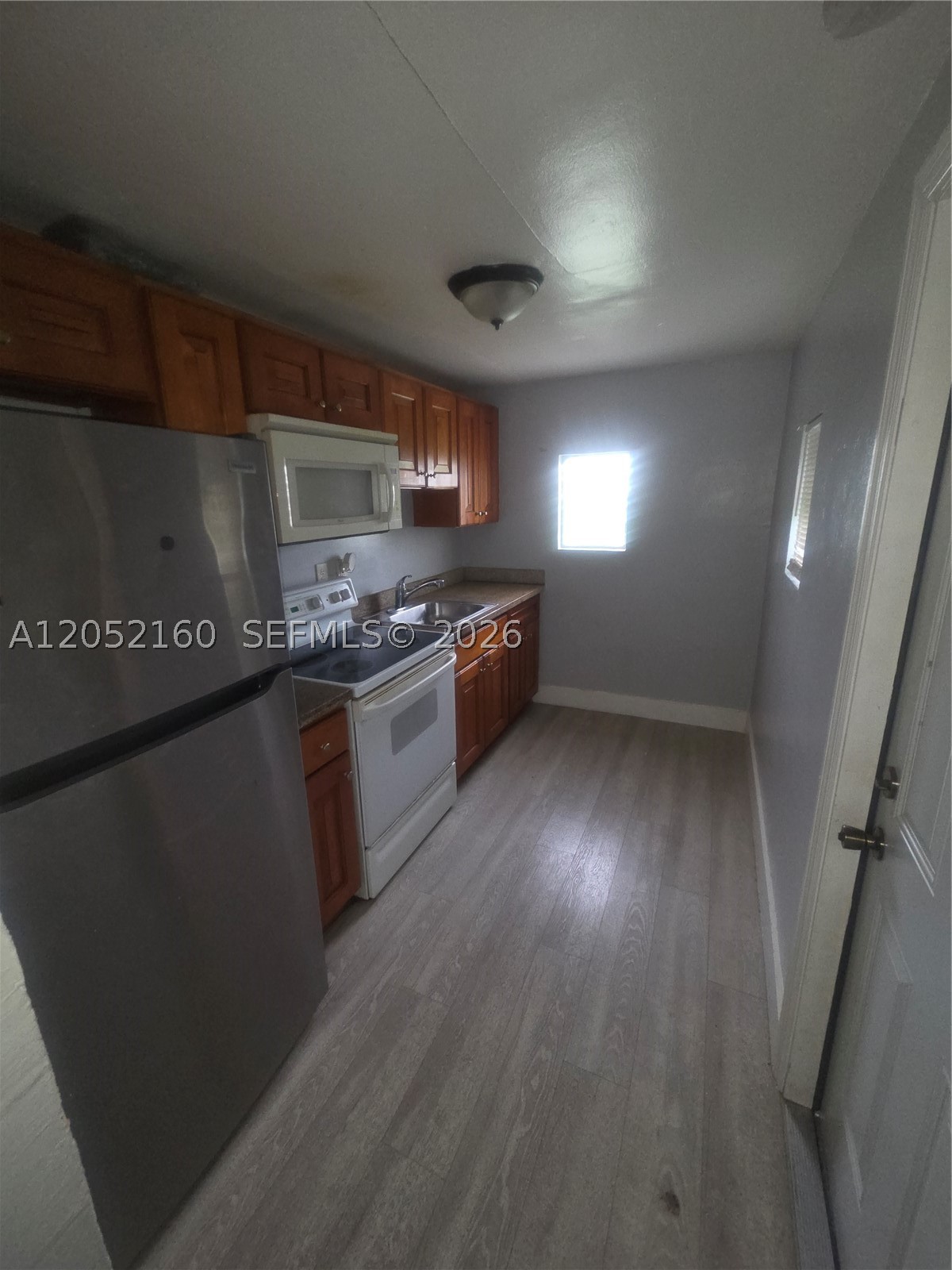 CARVER RANCHES - Residential Lease