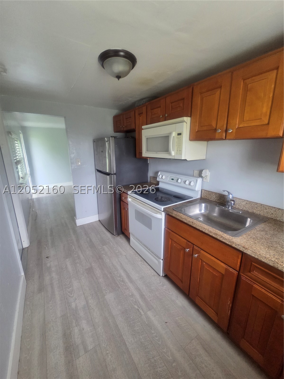 CARVER RANCHES - Residential Lease
