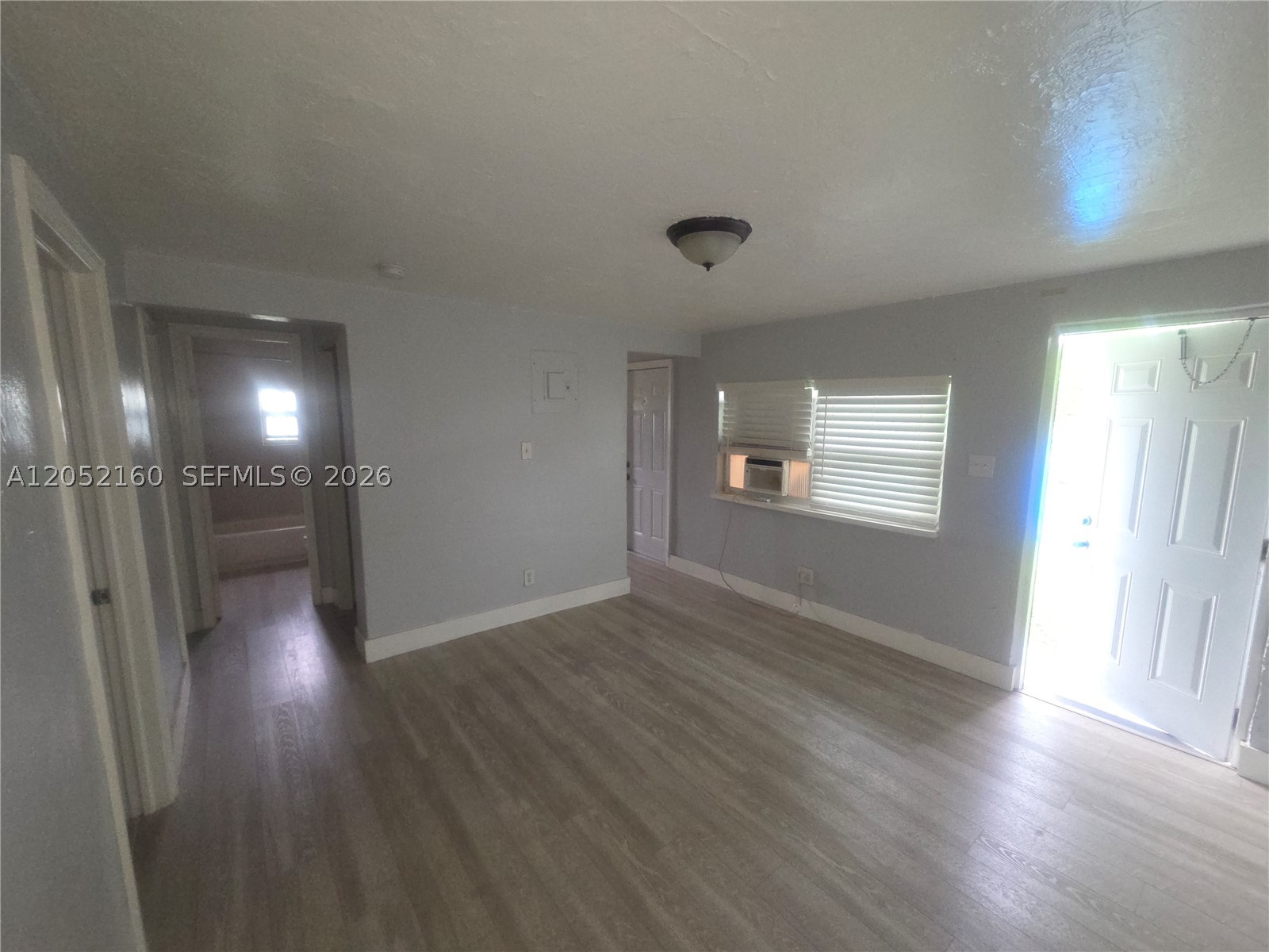 Spacious corner apartment, comfortable layout, large shared back yard. Biggest of the 4 units in the building. Very quick approval and low application fee. Housing assistance welcome. Unit is conveniently located close to major highways, but in a quiet neighborhood.