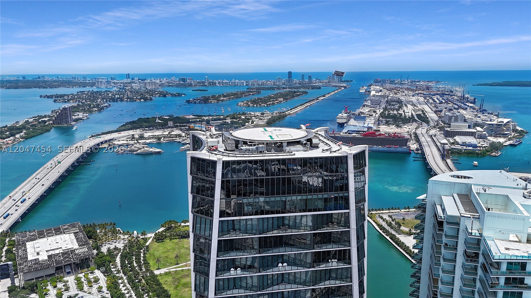 ONE THOUSAND MUSEUM CONDO - Residential