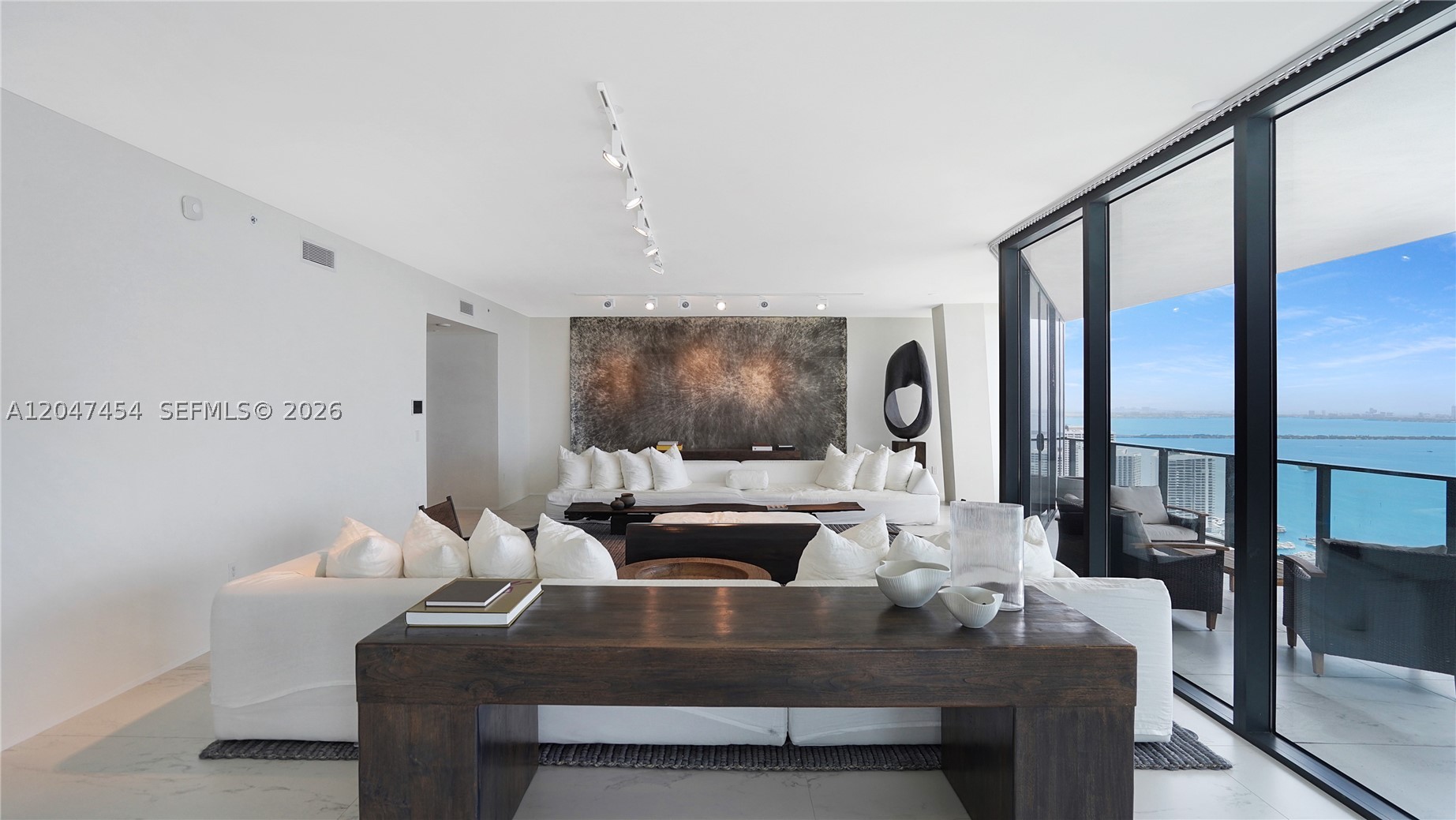ONE THOUSAND MUSEUM CONDO - Residential