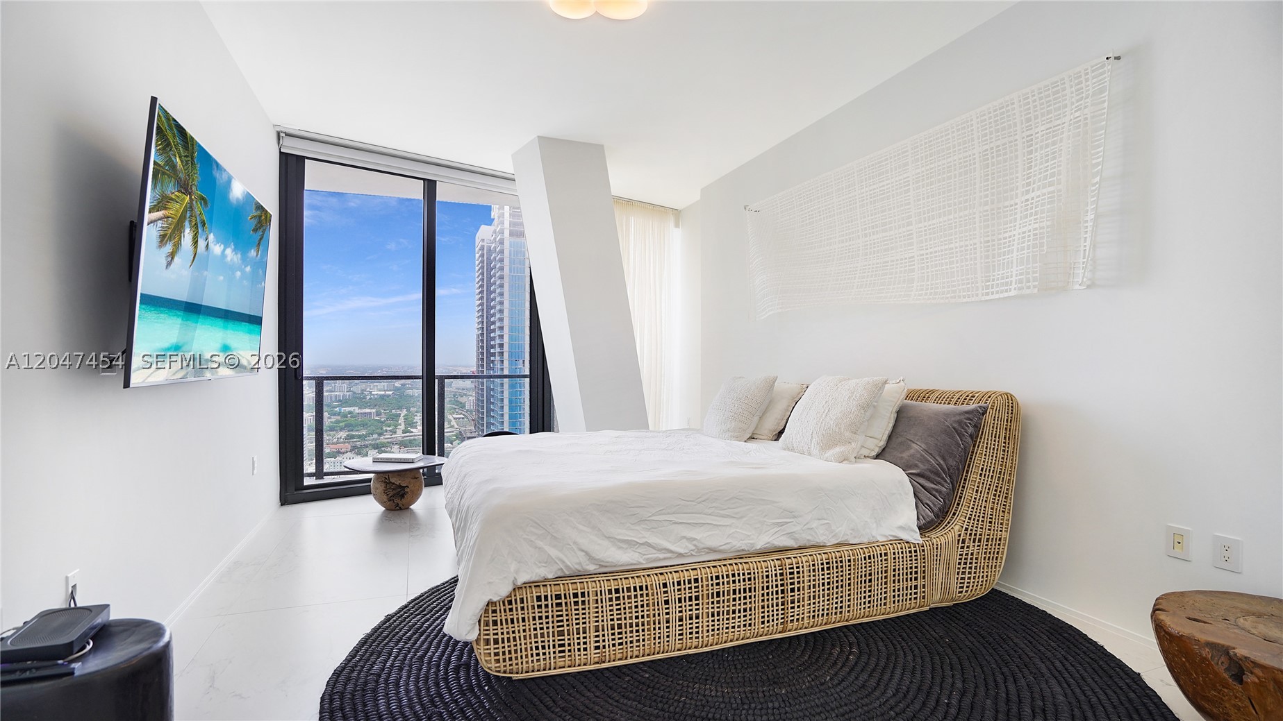 ONE THOUSAND MUSEUM CONDO - Residential
