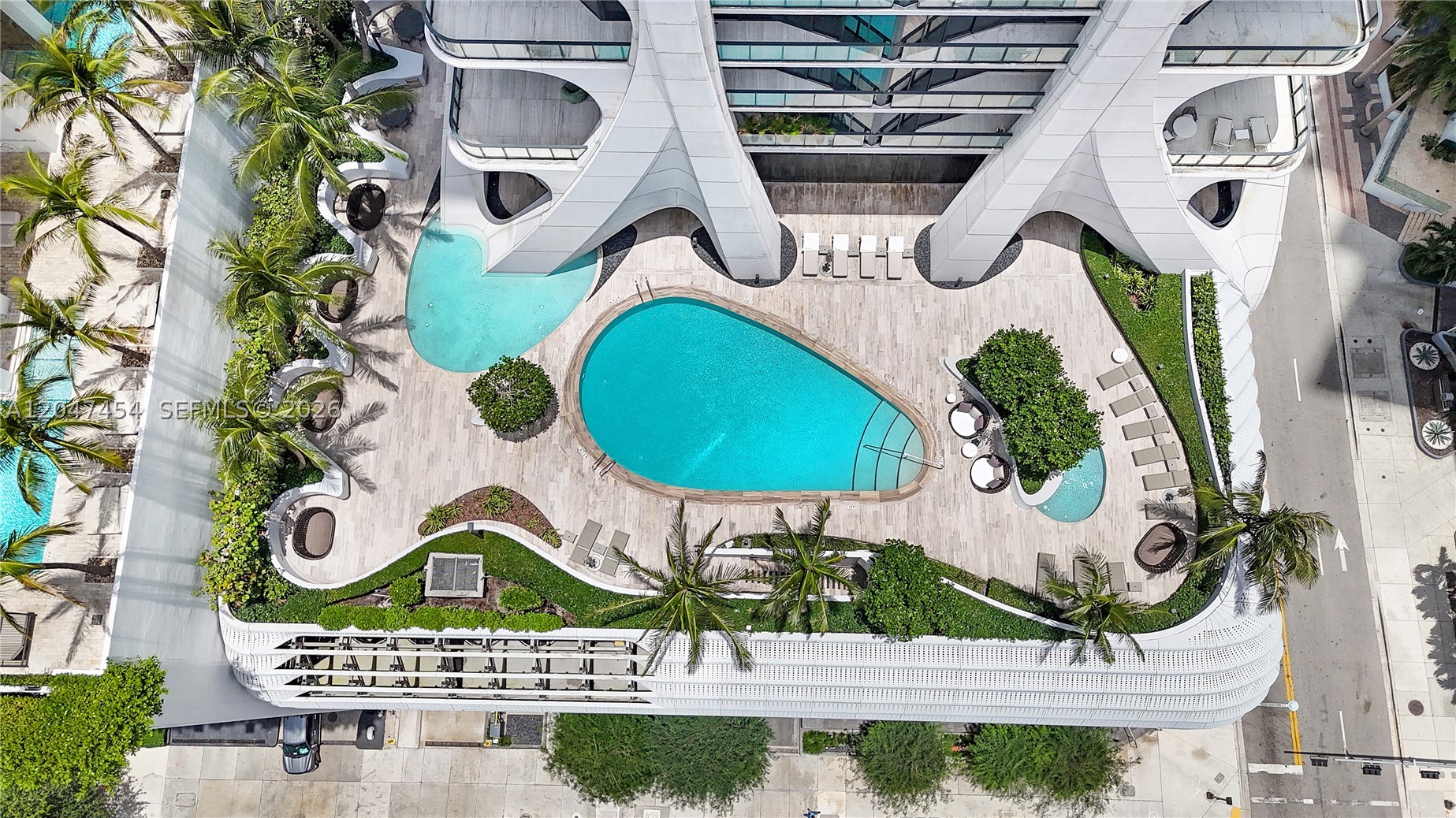 ONE THOUSAND MUSEUM CONDO - Residential