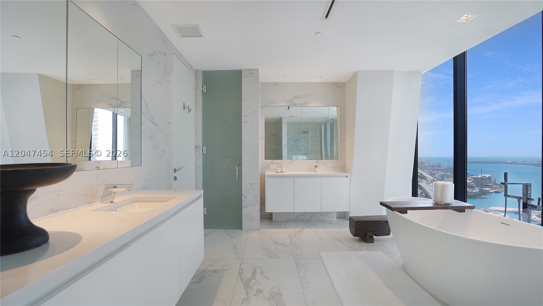 ONE THOUSAND MUSEUM CONDO - Residential