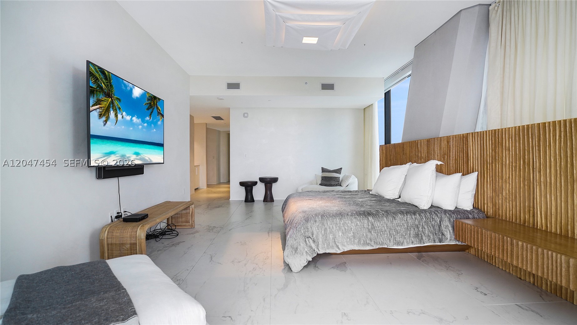 ONE THOUSAND MUSEUM CONDO - Residential