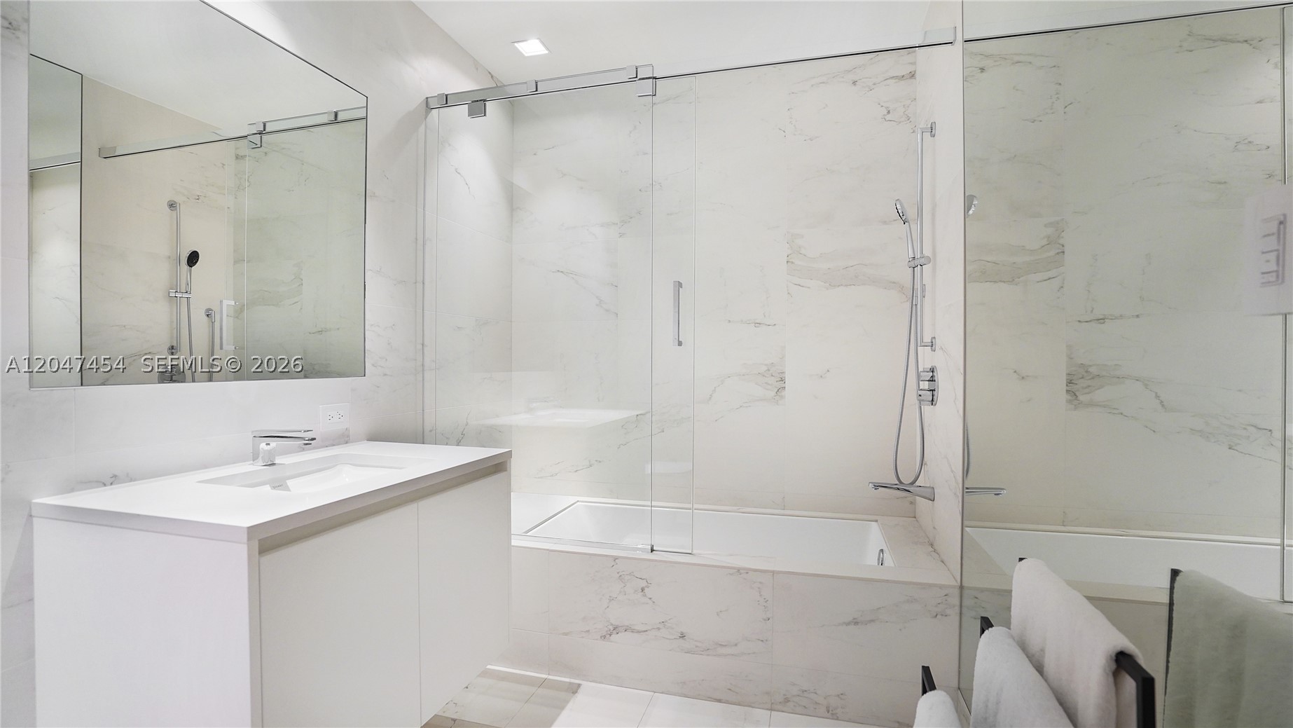 ONE THOUSAND MUSEUM CONDO - Residential