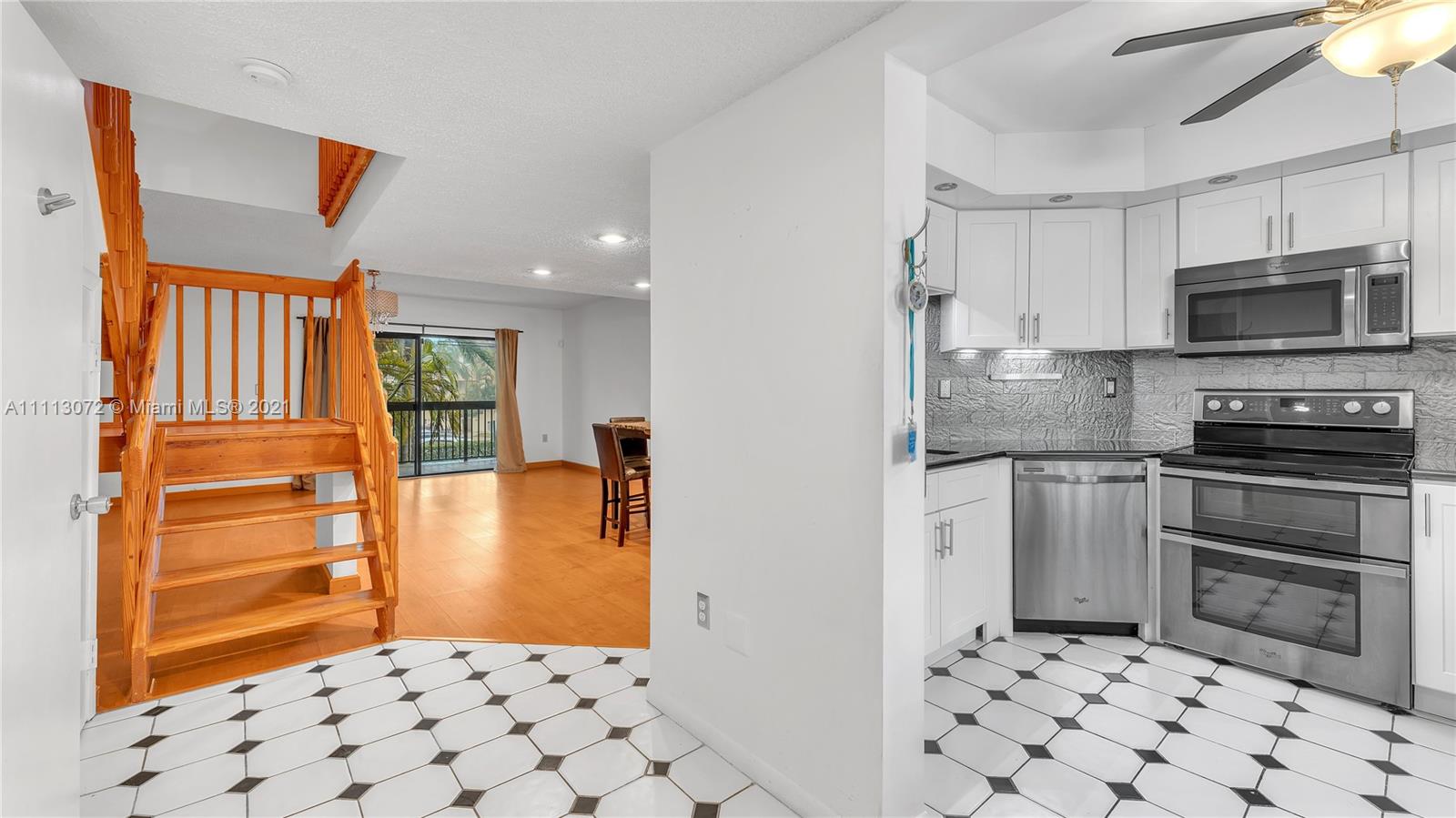 ELAN AT CALUSA CONDO XV - Residential