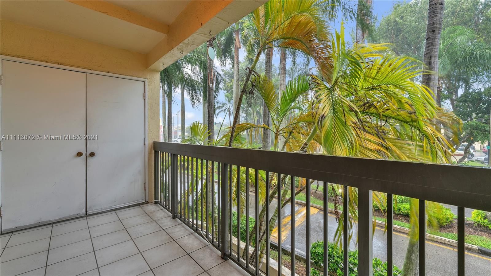 ELAN AT CALUSA CONDO XV - Residential