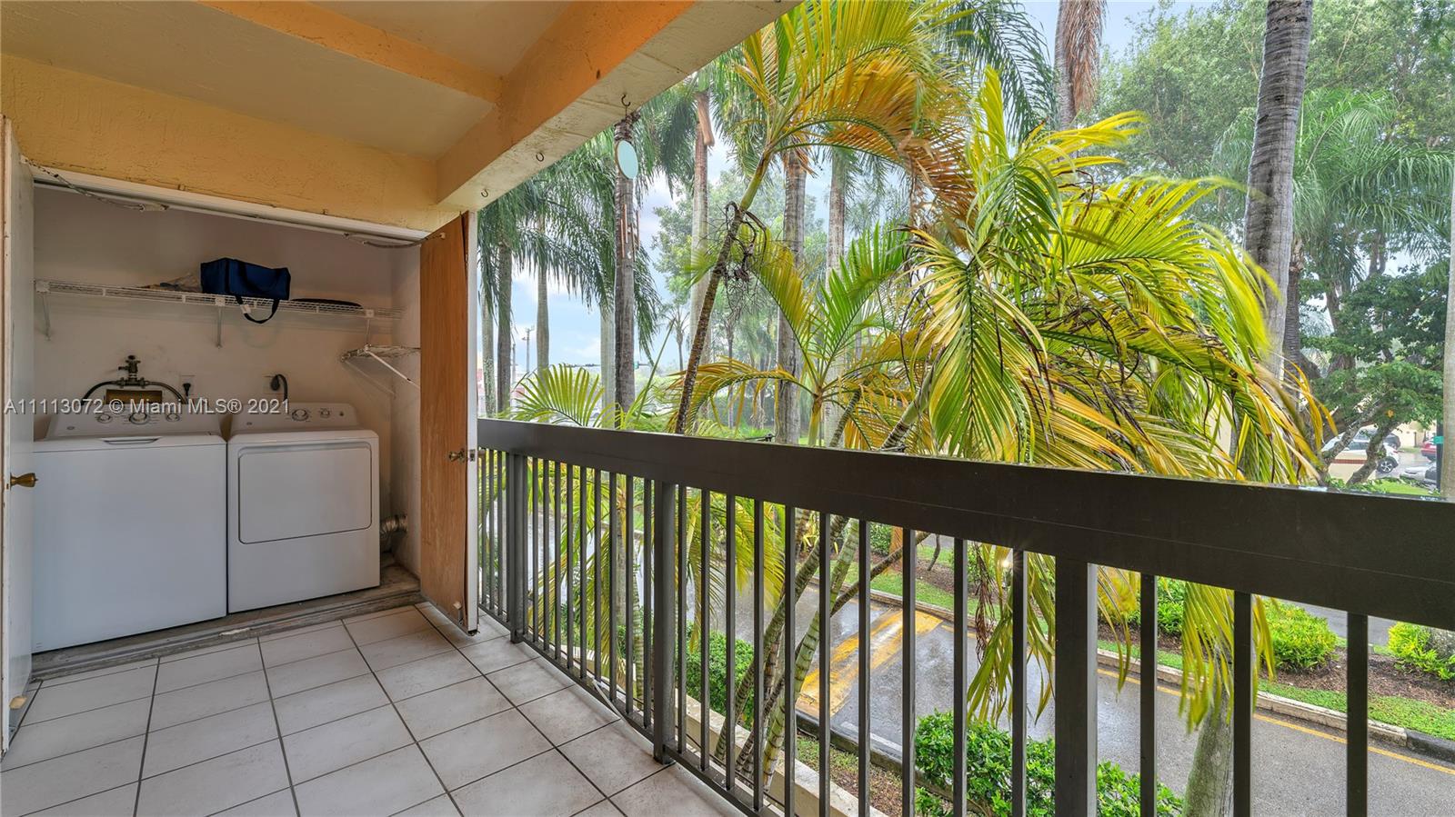 ELAN AT CALUSA CONDO XV - Residential