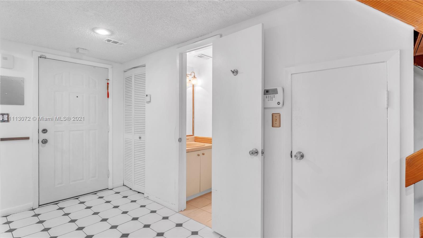 ELAN AT CALUSA CONDO XV - Residential