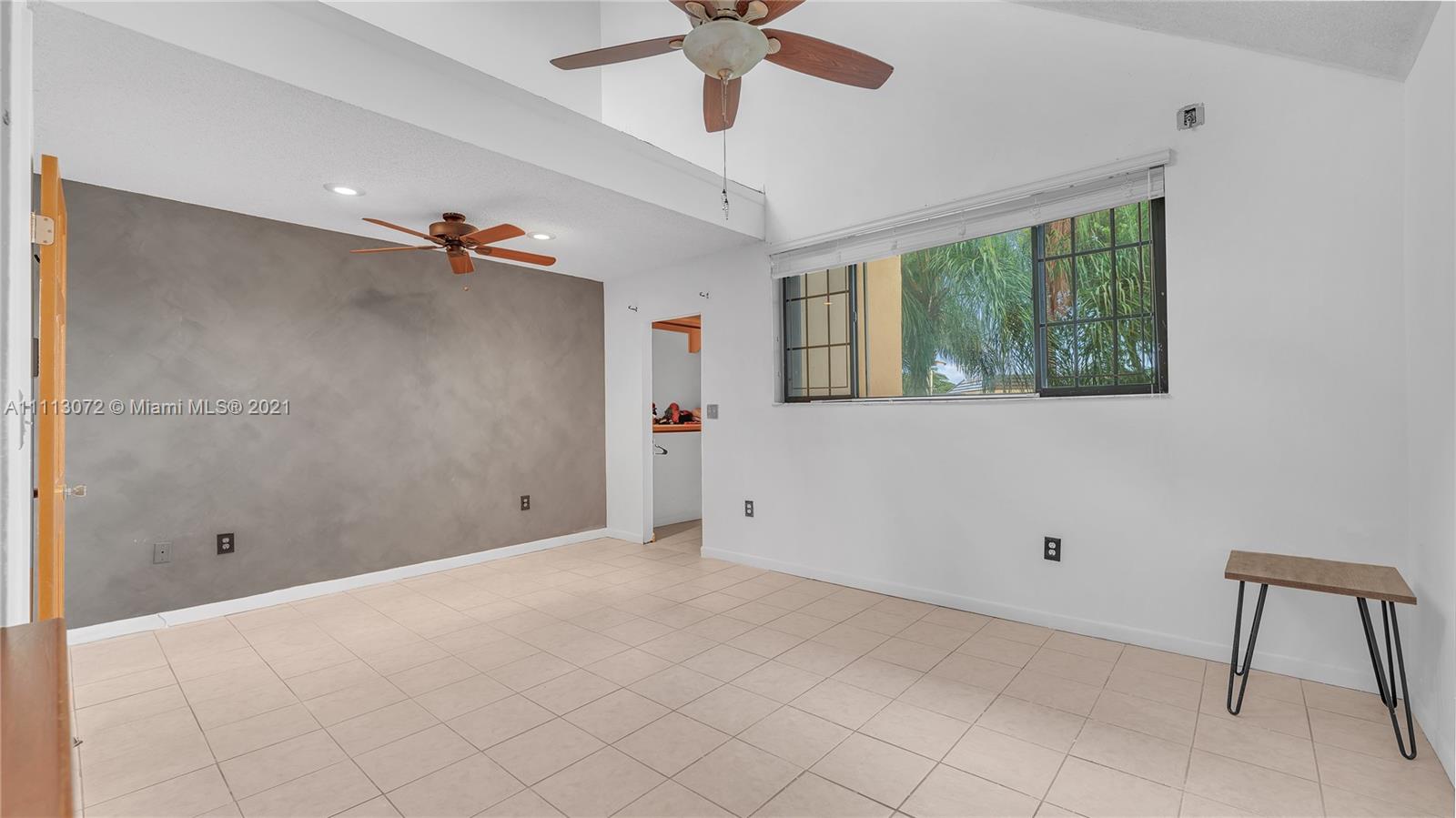 ELAN AT CALUSA CONDO XV - Residential