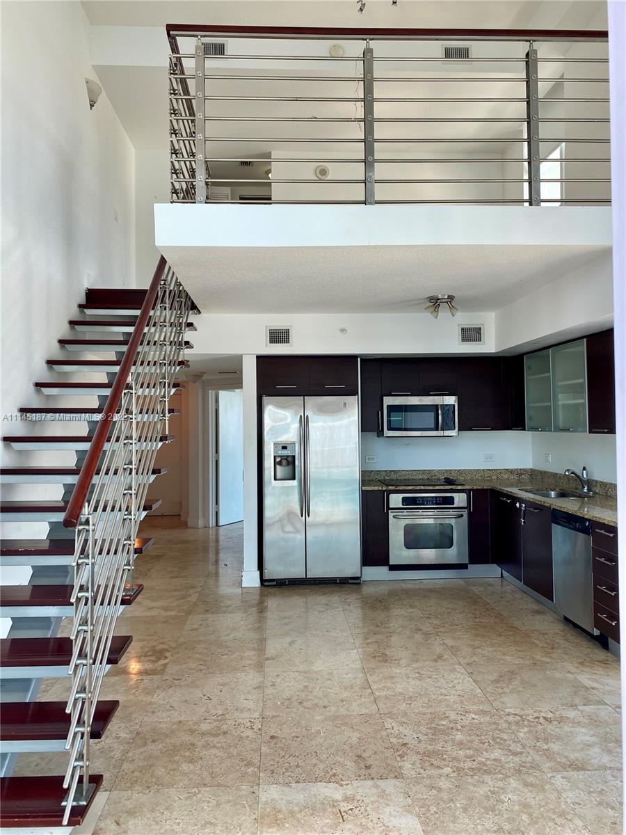 BRICKELL ON THE RIVER S T - Residential