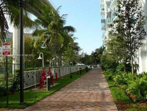 BRICKELL ON THE RIVER S T - Residential