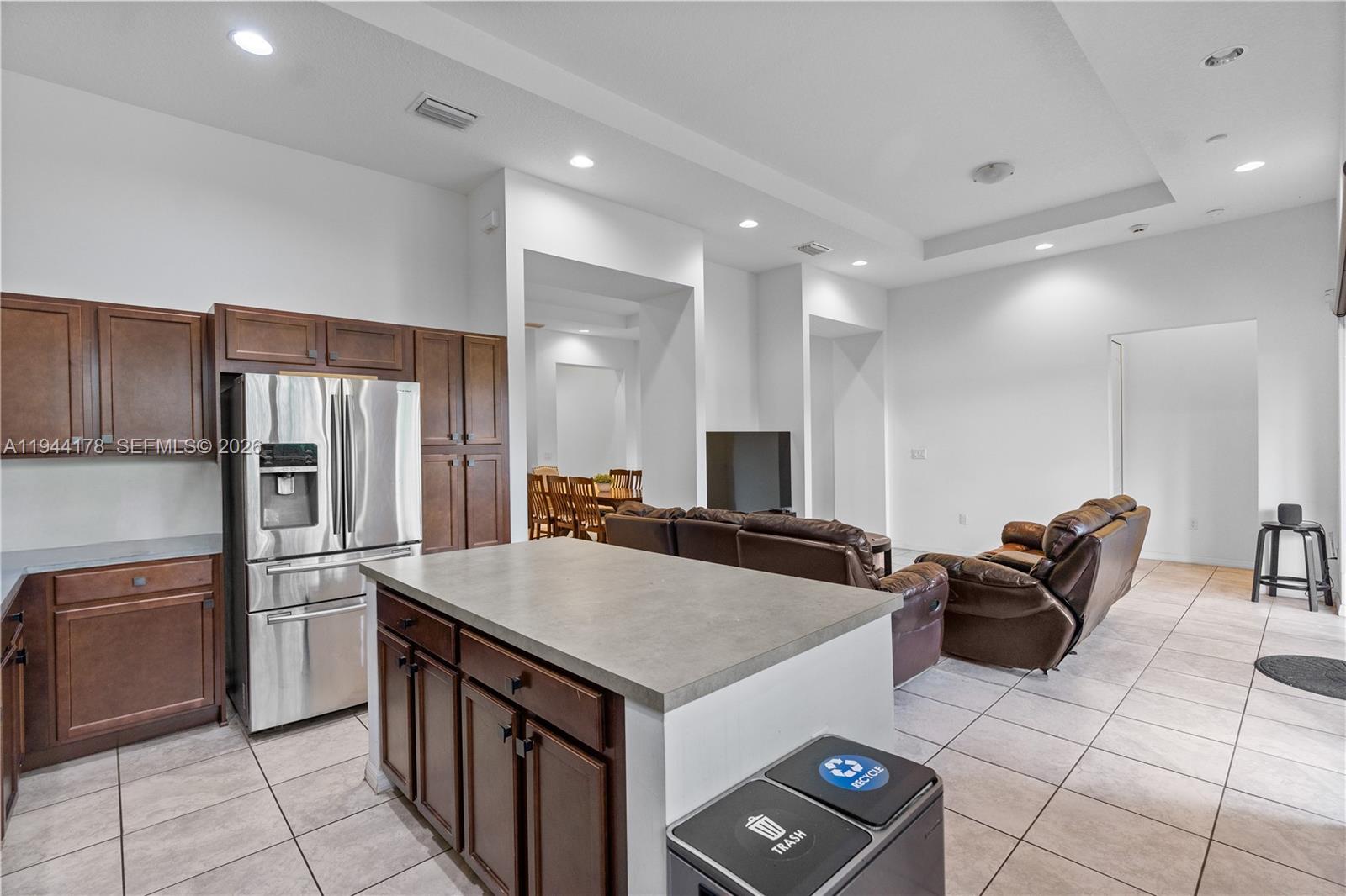 VENETIAN PARC - Residential