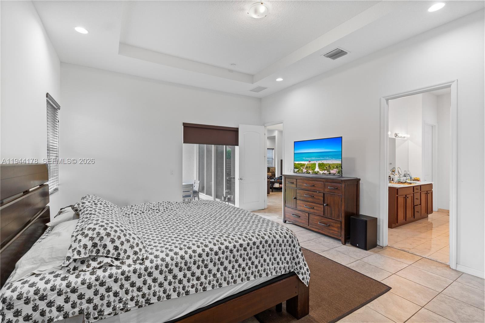 VENETIAN PARC - Residential