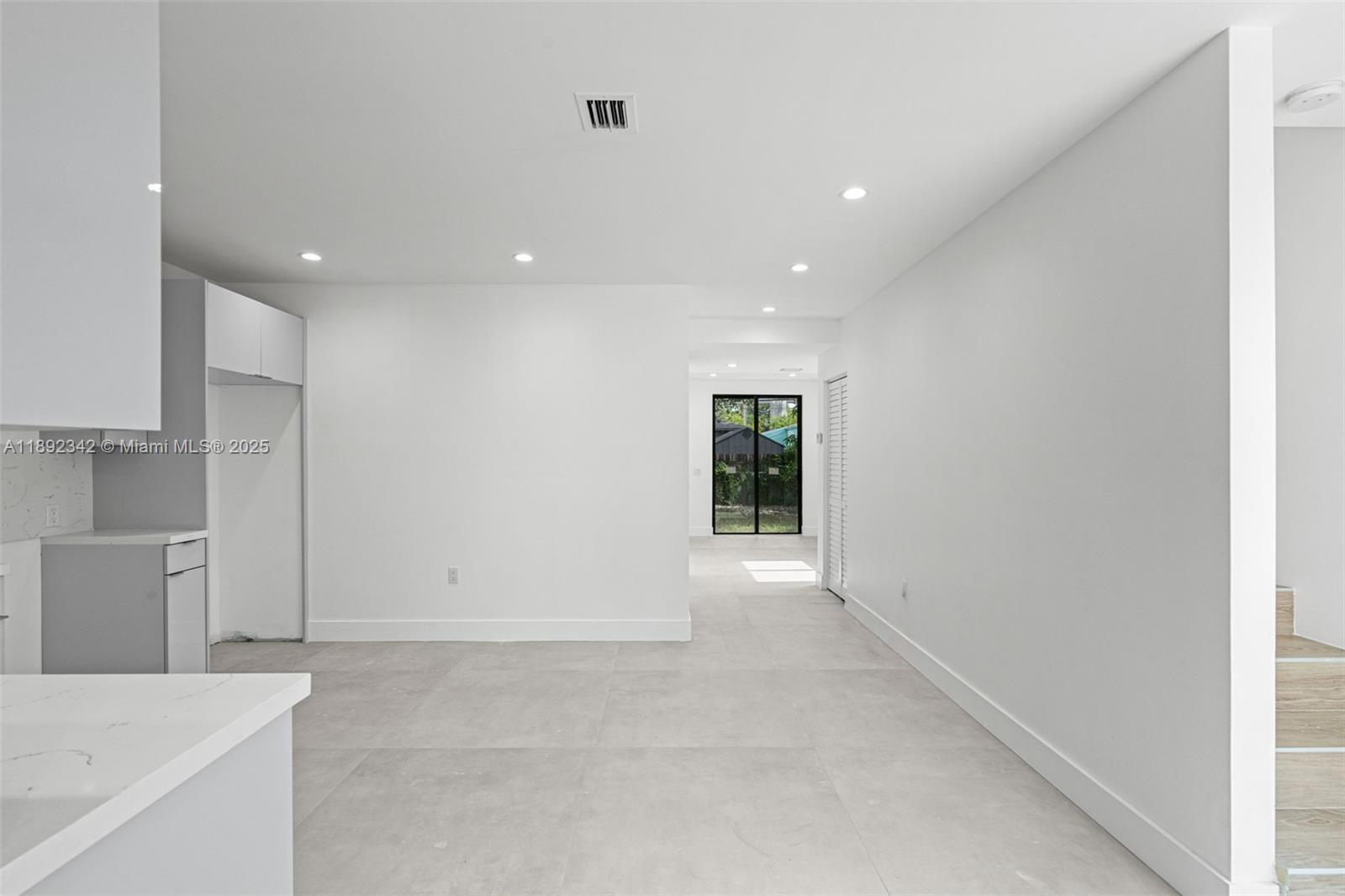 N MIAMI ESTATES - Residential Income