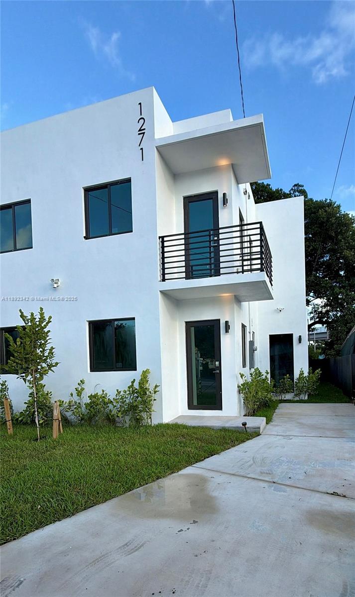 N MIAMI ESTATES - Residential Income
