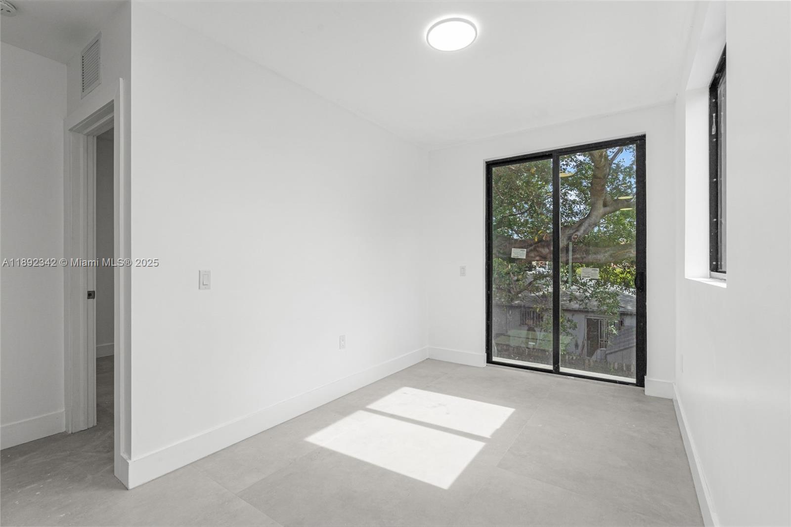 N MIAMI ESTATES - Residential Income