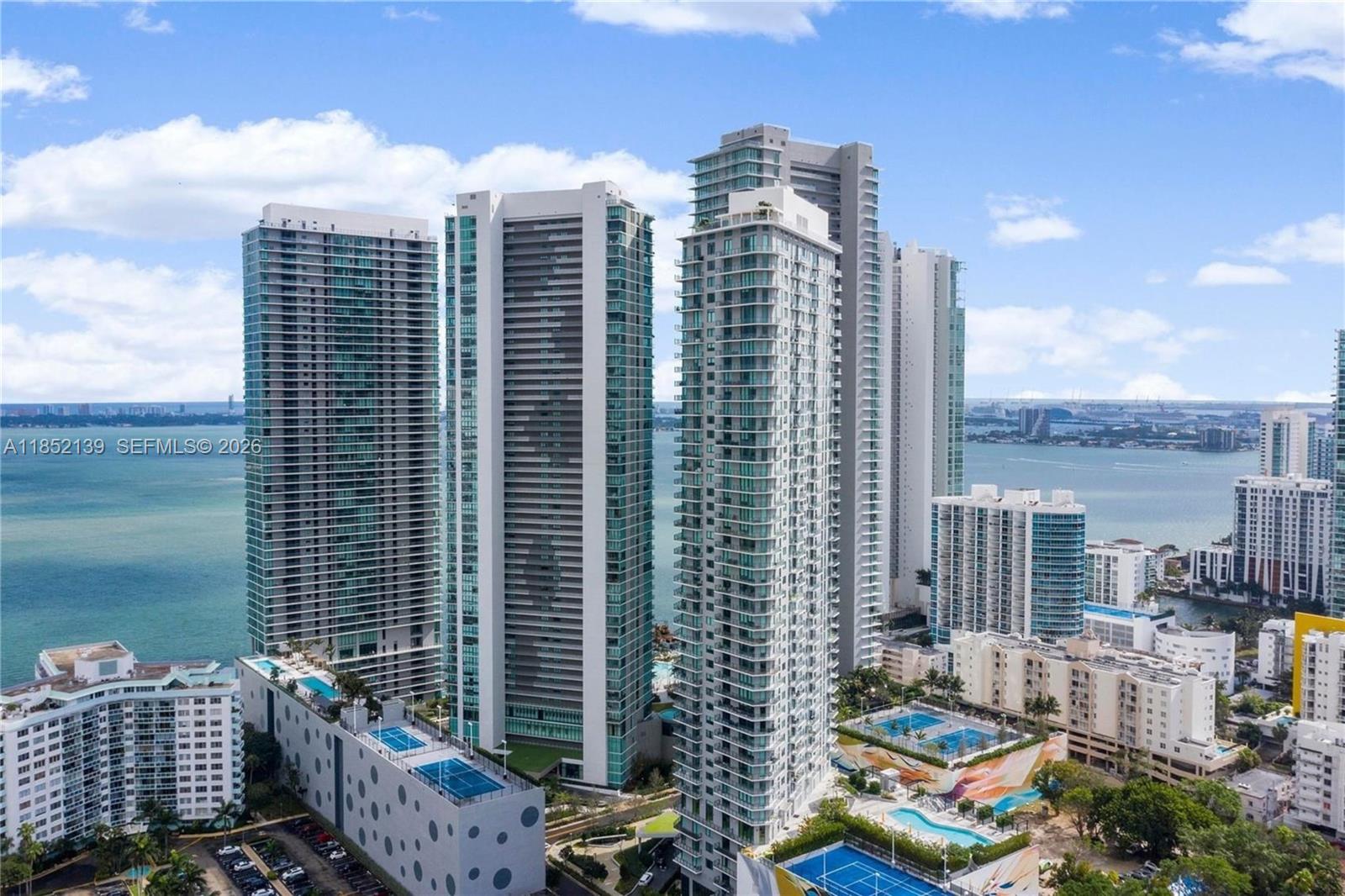 GRAN PARAISO CONDO - Residential