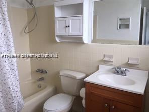 SOUTH SHORE YACHT AND GOL - Residential