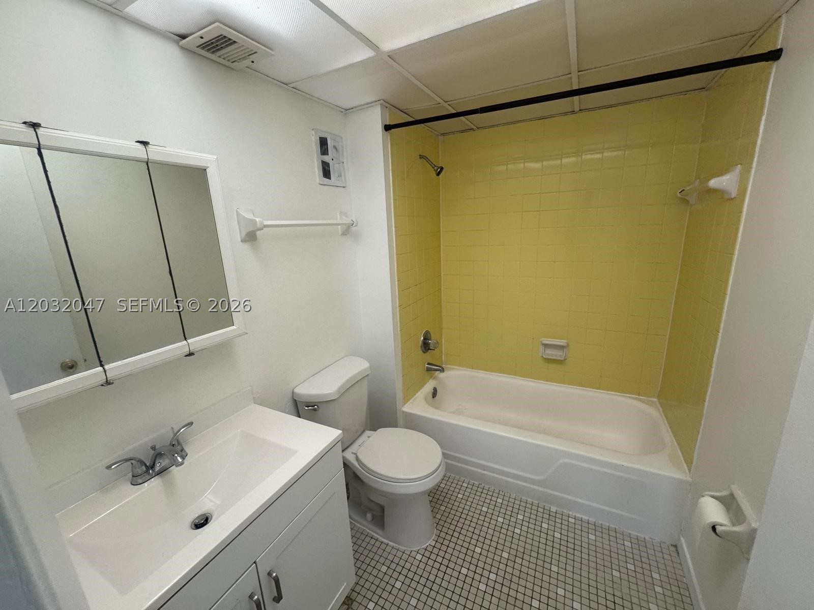 VERSAILLES GARDENS CONDO - Residential Lease