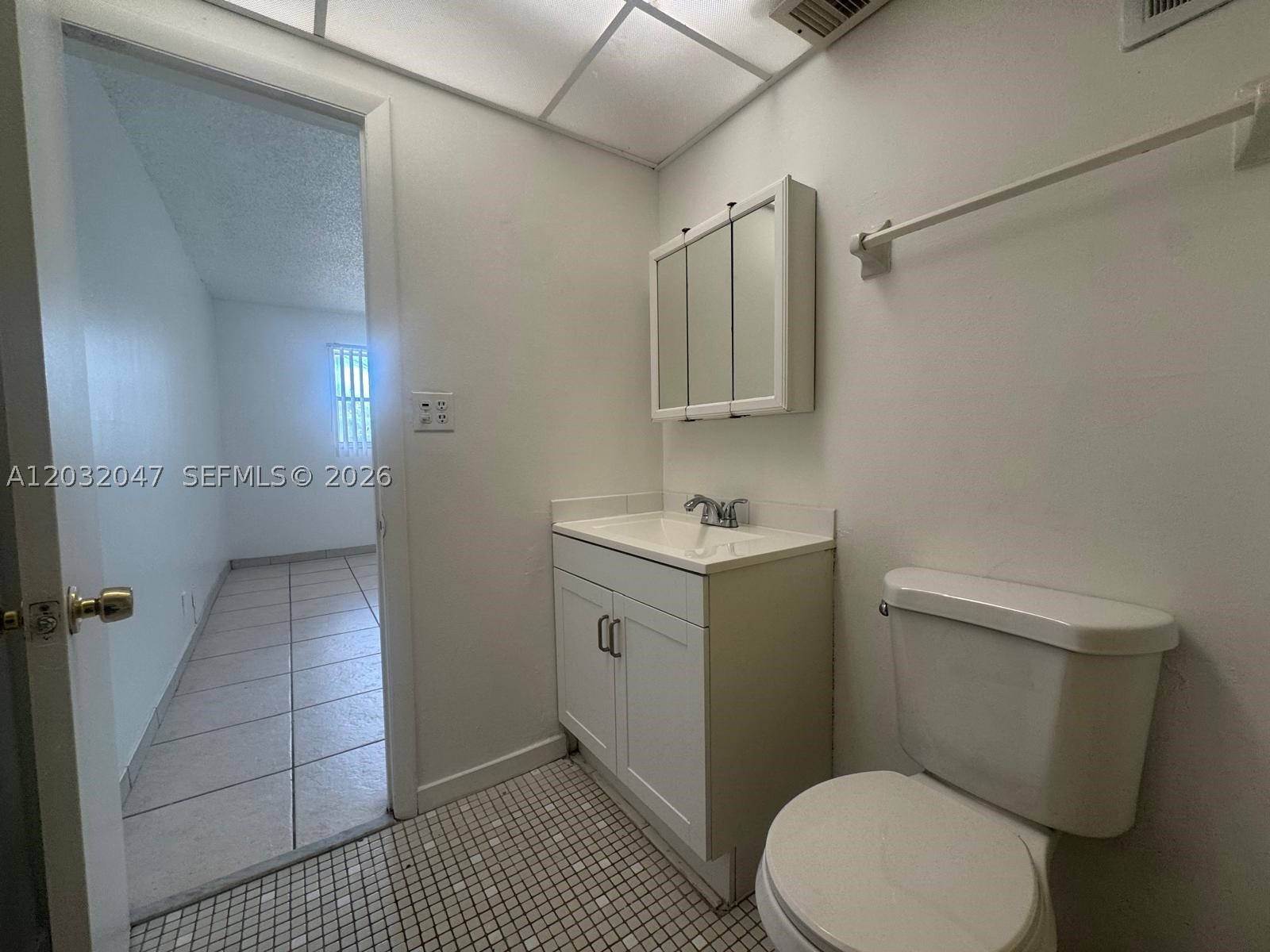 VERSAILLES GARDENS CONDO - Residential Lease