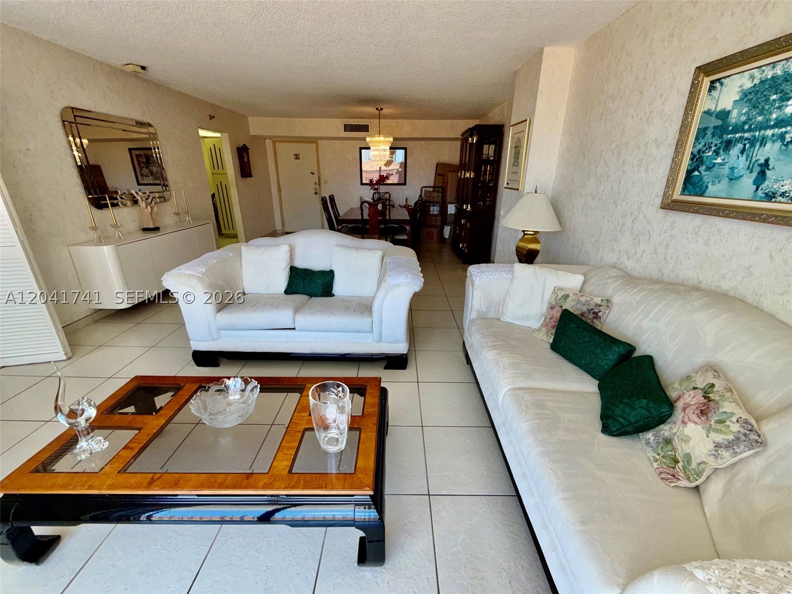 WINSTON TOWERS 600 CONDO - Residential